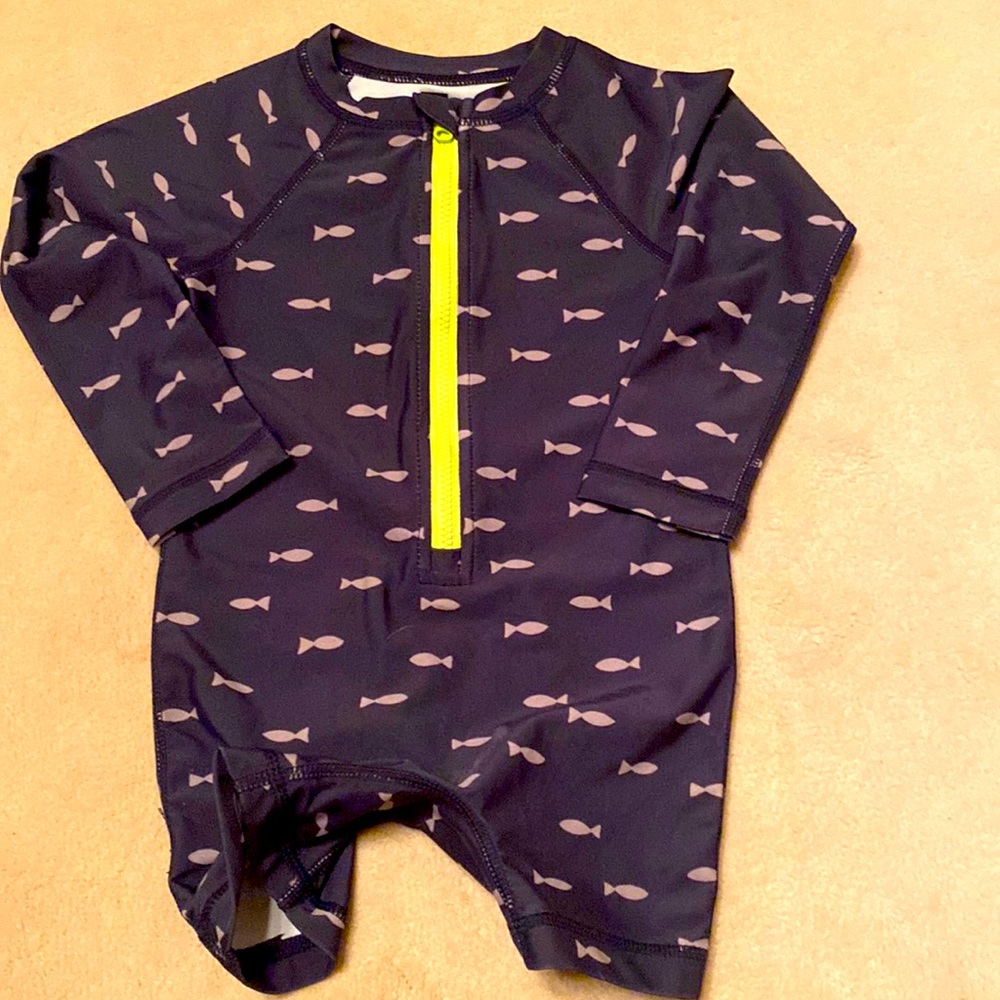 Tea Collection UPF 40 Rash Guard Baby Swimsuit. NWOT.